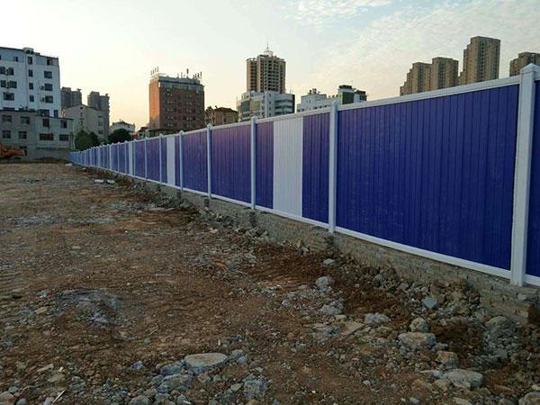 pvc圍擋現場安裝報價