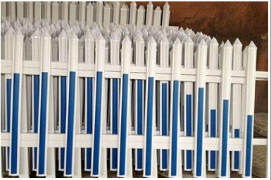 衡水pvc圍擋護(hù)欄生產(chǎn)廠家及安裝費(fèi)是多少